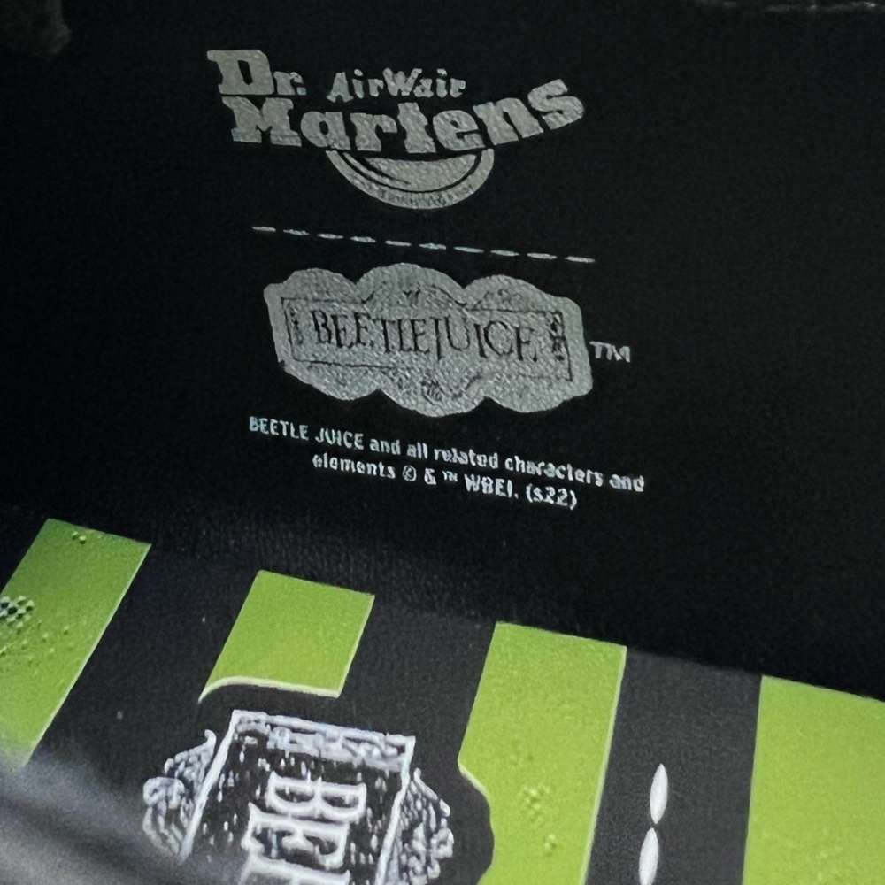 Dr. Martens LIMITED EDITION Women's 1461
Beetlejuice X Warner Bros Studio Size 9 - Picture 16 of 16
